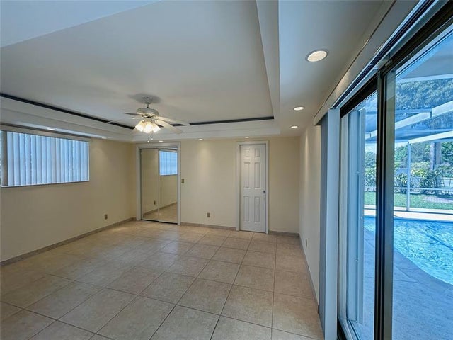 3 of 26 - 5524 Cleveland St, Hollywood, FL