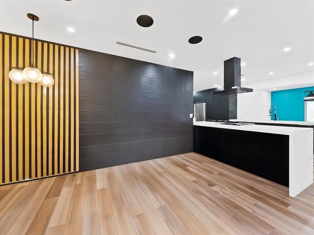 2 of 21 - 4411 Thomas St, Hollywood, FL