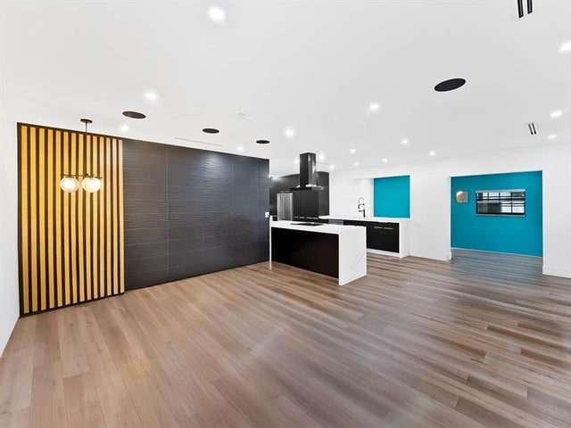 4 of 21 - 4411 Thomas St, Hollywood, FL