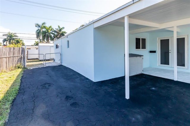 5 of 41 - 1270 Ne 26th Ter, Pompano Beach, FL