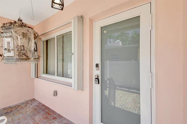 4 of 71 - 607 Ne 17th Ave, Fort Lauderdale, FL