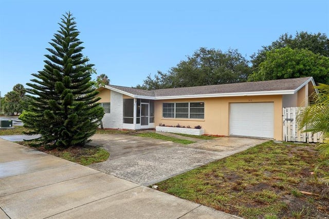 1 of 42 - 58 Sw 12th Ave, Boca Raton, FL
