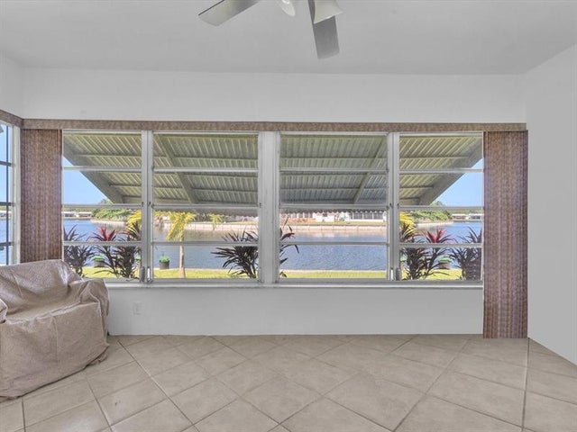 5 of 22 - 5702 Nw 84th Ave, Tamarac, FL