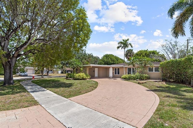 2 of 18 - 5930 Ne 21st Dr, Fort Lauderdale, FL