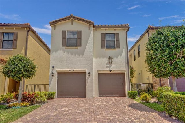 1 of 54 - 4875 Nw 55th Place, Tamarac, FL