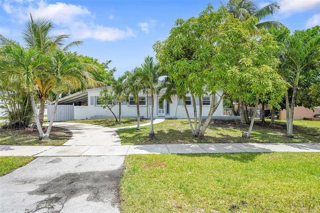 2 of 59 - 12000 Sw 187th St, Miami, FL