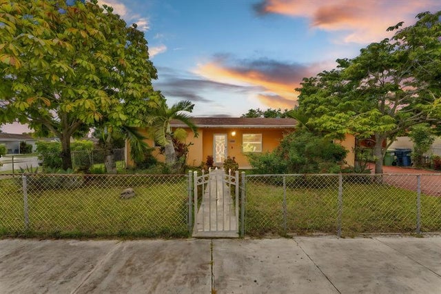 1 of 37 - N/A, Miami, FL
