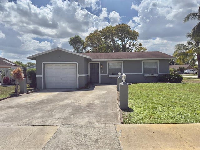 1 of 23 - 401 Sw 73rd Avenue, North Lauderdale, FL