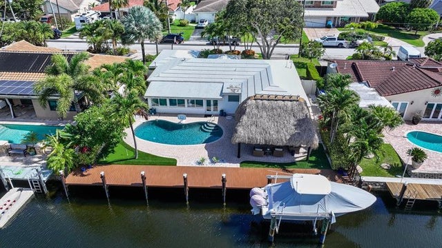 1 of 71 - 2448 Se 9th St, Pompano Beach, FL