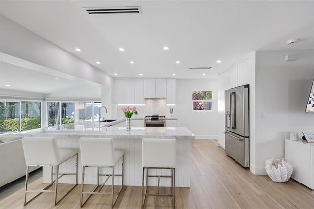 5 of 71 - 2448 Se 9th St, Pompano Beach, FL