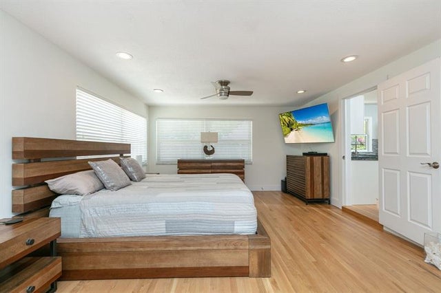 3 of 13 - 825 Ne 10th Avenue, Pompano Beach, FL