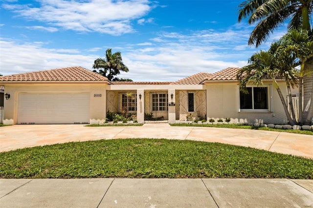 2 of 34 - 6331 Ne 22nd Ave, Fort Lauderdale, FL