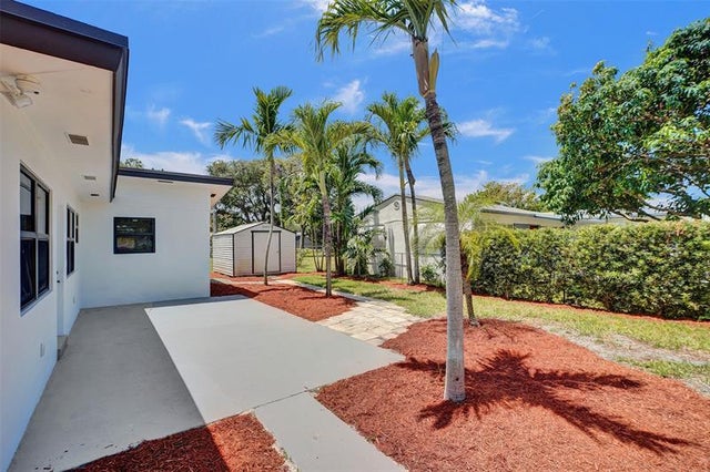 2 of 57 - 1302 S 22nd Ct, Hollywood, FL