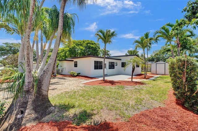 5 of 57 - 1302 S 22nd Ct, Hollywood, FL