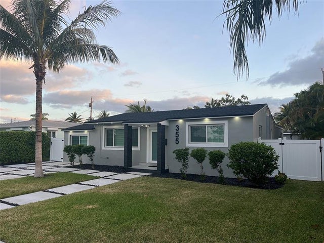 2 of 24 - 355 Maddock St, West Palm Beach, FL