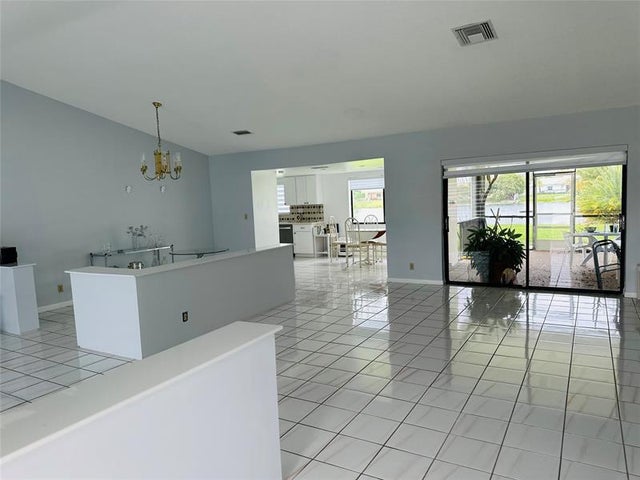 2 of 10 - 13309 Nw 8th Ct, Sunrise, FL