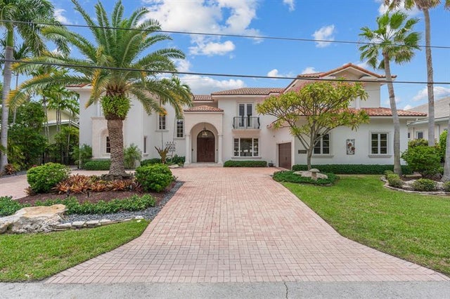 2 of 98 - 2890 Ne 27th St, Fort Lauderdale, FL