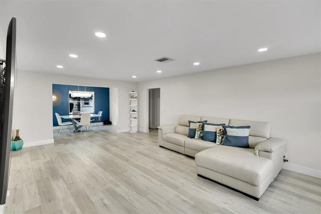 5 of 31 - 1904 Sw 17th Ave, Boynton Beach, FL