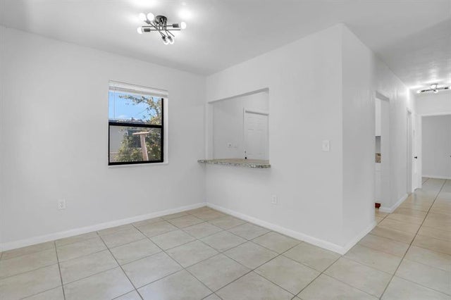 4 of 33 - 3025 Nw 5 St, Fort Lauderdale, FL
