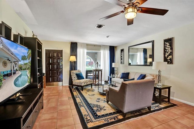 5 of 50 - 1866 Ne 33rd St, Oakland Park, FL