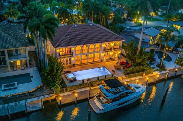 5 of 38 - 56 Fiesta Way, Fort Lauderdale, FL
