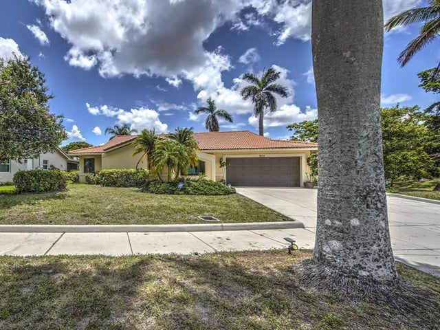 3 of 47 - 7625 Sunflower Drive, Margate, FL