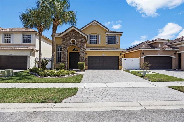 1 of 59 - 4049 Plumbago Pl, Lake Worth, FL