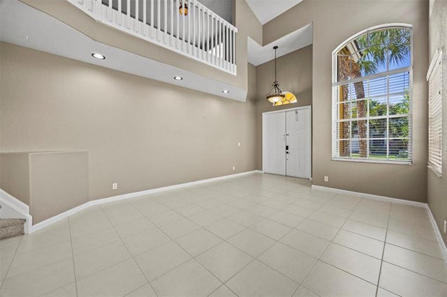 5 of 59 - 4049 Plumbago Pl, Lake Worth, FL