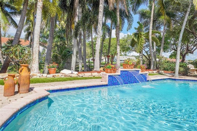 4 of 69 - 1581 Nw 100th Way, Plantation, FL