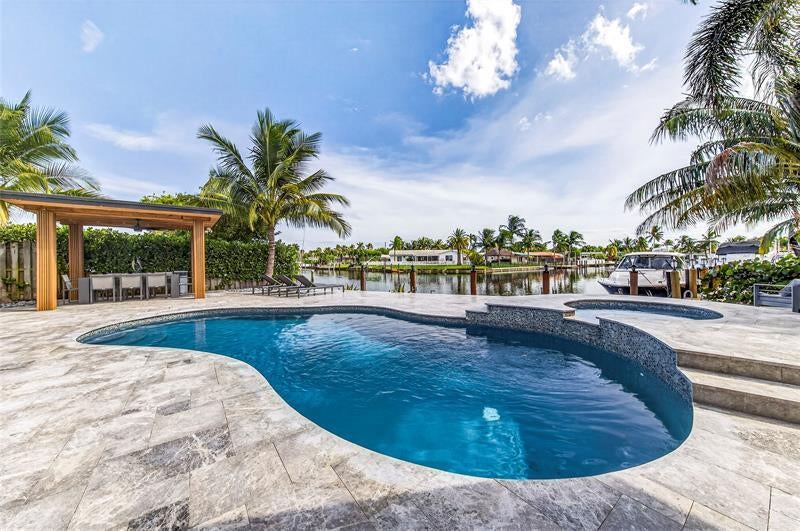 160 Se 3rd Ct, Pompano Beach