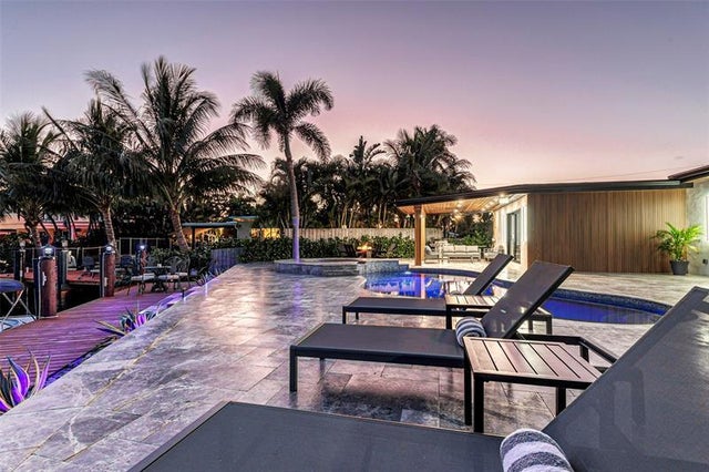 2 of 77 - 160 Se 3rd Ct, Pompano Beach, FL