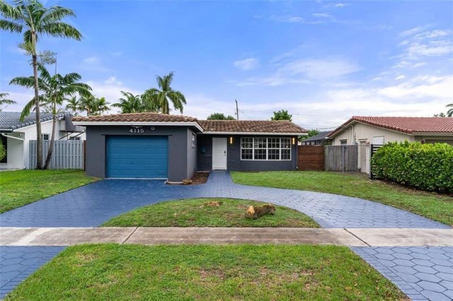 2 of 26 - 4115 Madison St, Hollywood, FL