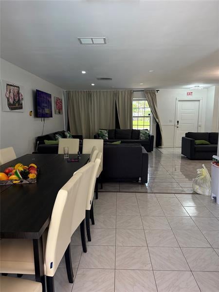 4 of 26 - 4115 Madison St, Hollywood, FL