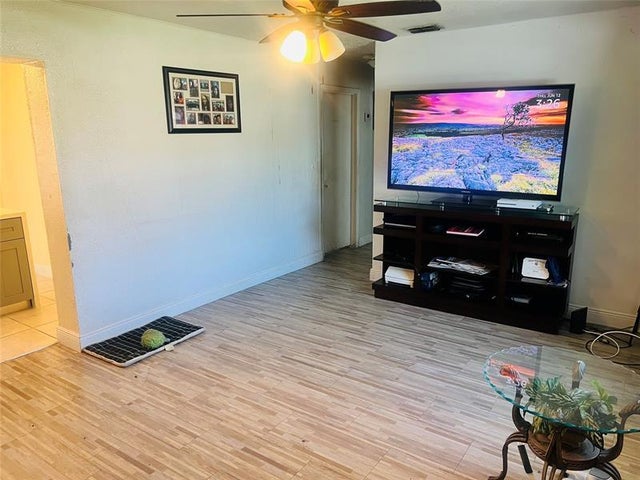 3 of 21 - 5311 Ne 9th Ave, Deerfield Beach, FL