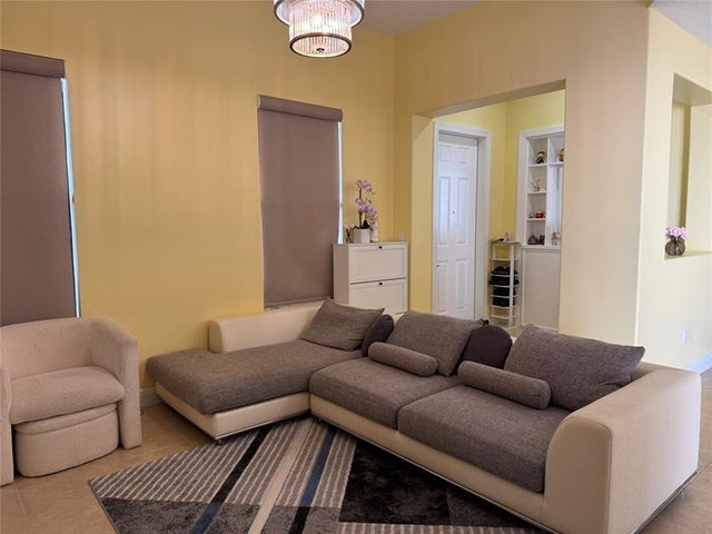 5 of 29 - 3730 Nw 84th Way, Pembroke Pines, FL