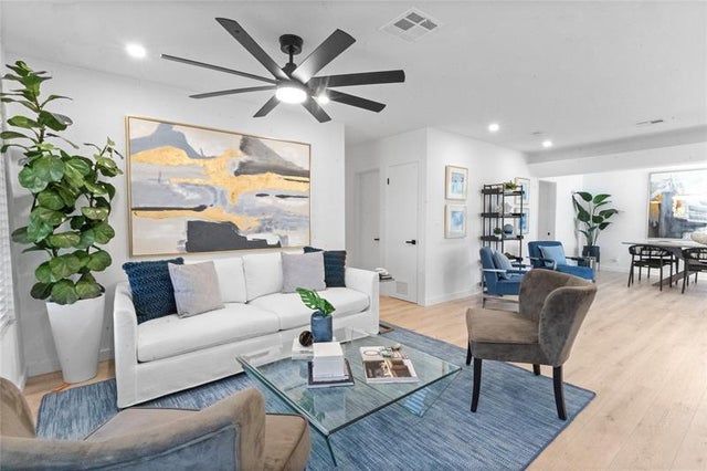 4 of 47 - 48 Se 7th St, Hollywood, FL
