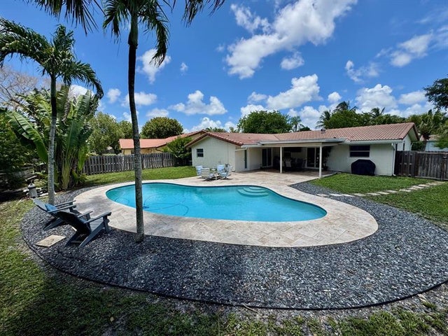3 of 32 - 4230 Nw 113th Ave, Coral Springs, FL