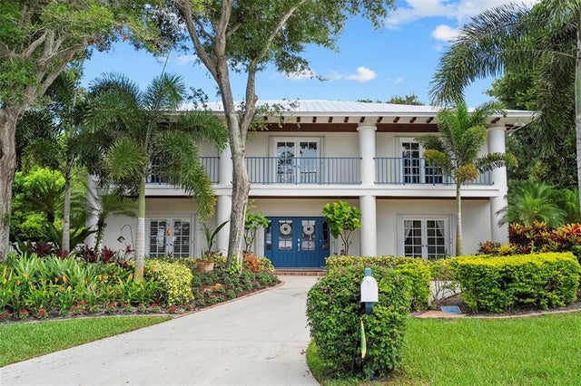1 of 66 - 33 Rio Vista Dr, Stuart, FL
