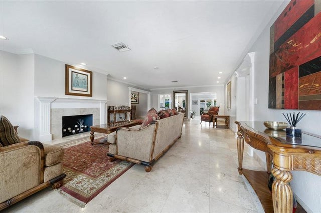3 of 45 - 2319 Castilla Isle, Fort Lauderdale, FL