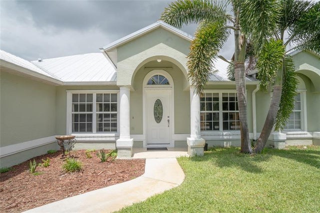 3 of 37 - 1852 Sw Erie St, Port St. Lucie, FL
