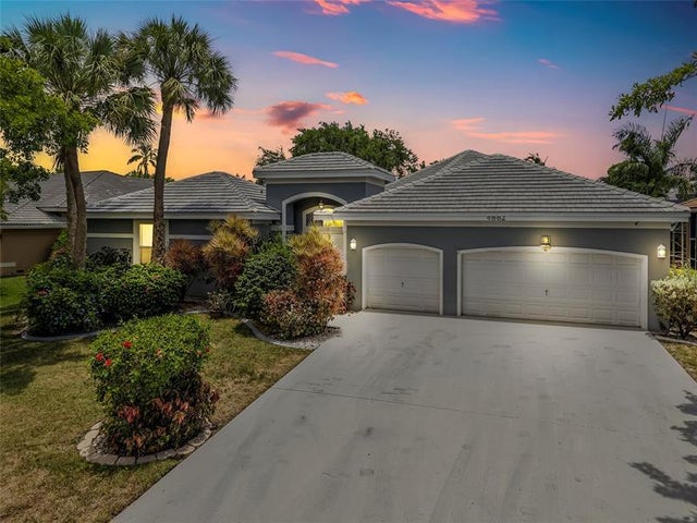 1 of 49 - 4862 Kensington Cr, Coral Springs, FL