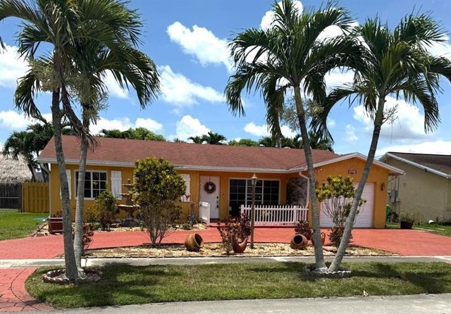 2 of 27 - 11420 Nw 39th Pl, Sunrise, FL