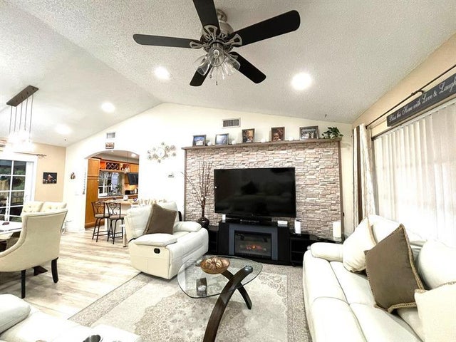 4 of 27 - 11420 Nw 39th Pl, Sunrise, FL
