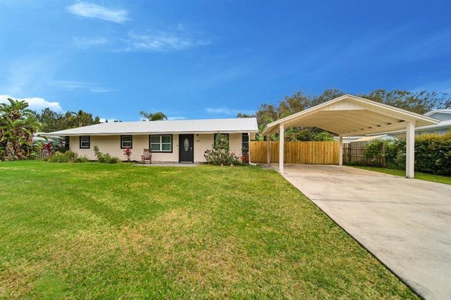 2 of 27 - 6275 Se Thomas Dr, Stuart, FL