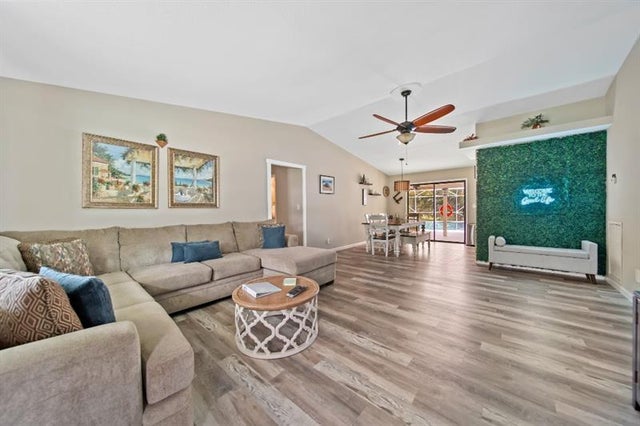 5 of 27 - 6275 Se Thomas Dr, Stuart, FL