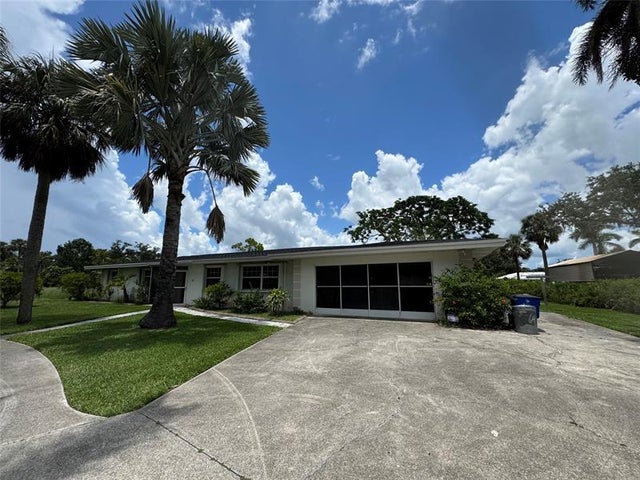 2 of 43 - 64 Wolcott Dr, Fort Myers, FL