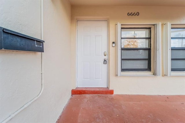 3 of 29 - 6660 Allen St, Hollywood, FL
