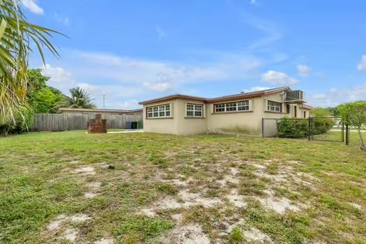 5 of 28 - 2849 Sw 6 Street, Fort Lauderdale, FL
