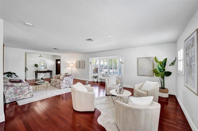4 of 51 - 4711 Bayview Dr, Fort Lauderdale, FL