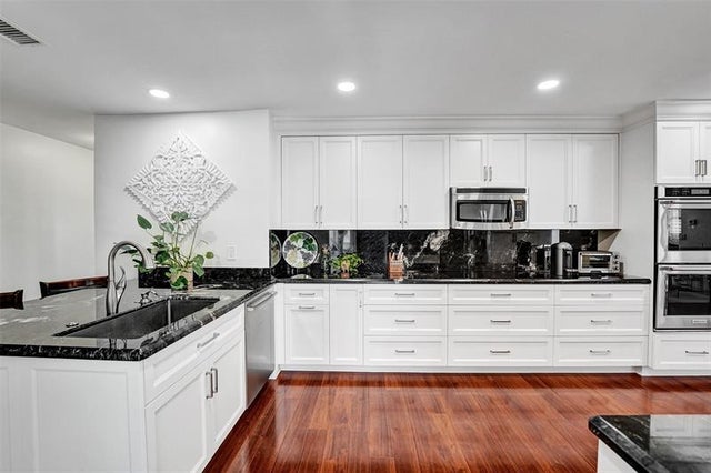 5 of 51 - 4711 Bayview Dr, Fort Lauderdale, FL
